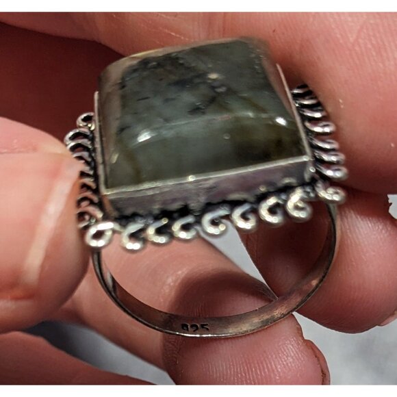 Whimsical Labradorite Square Cut Sterling Silver Ring Size 10 - Picture 10 of 16